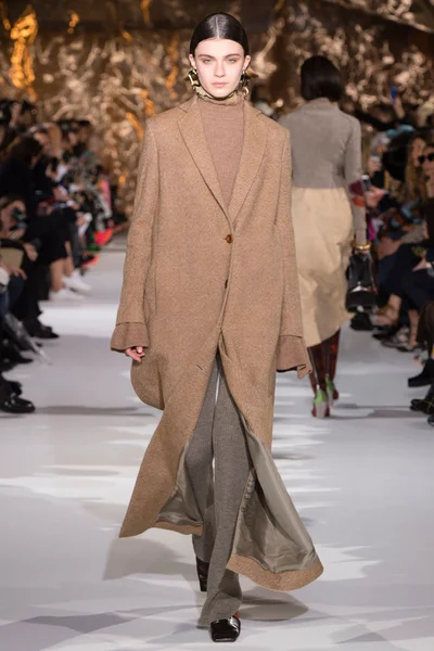 Look 20